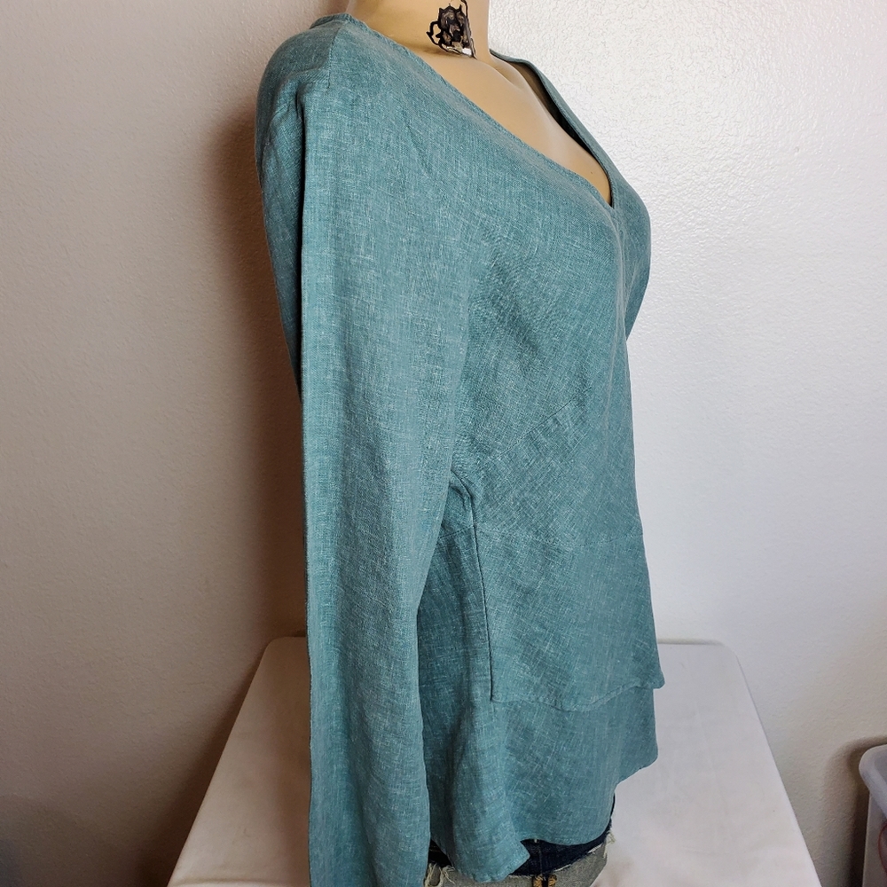 tds Two Star Dog green ruffled top size M - Picture 2 of 6